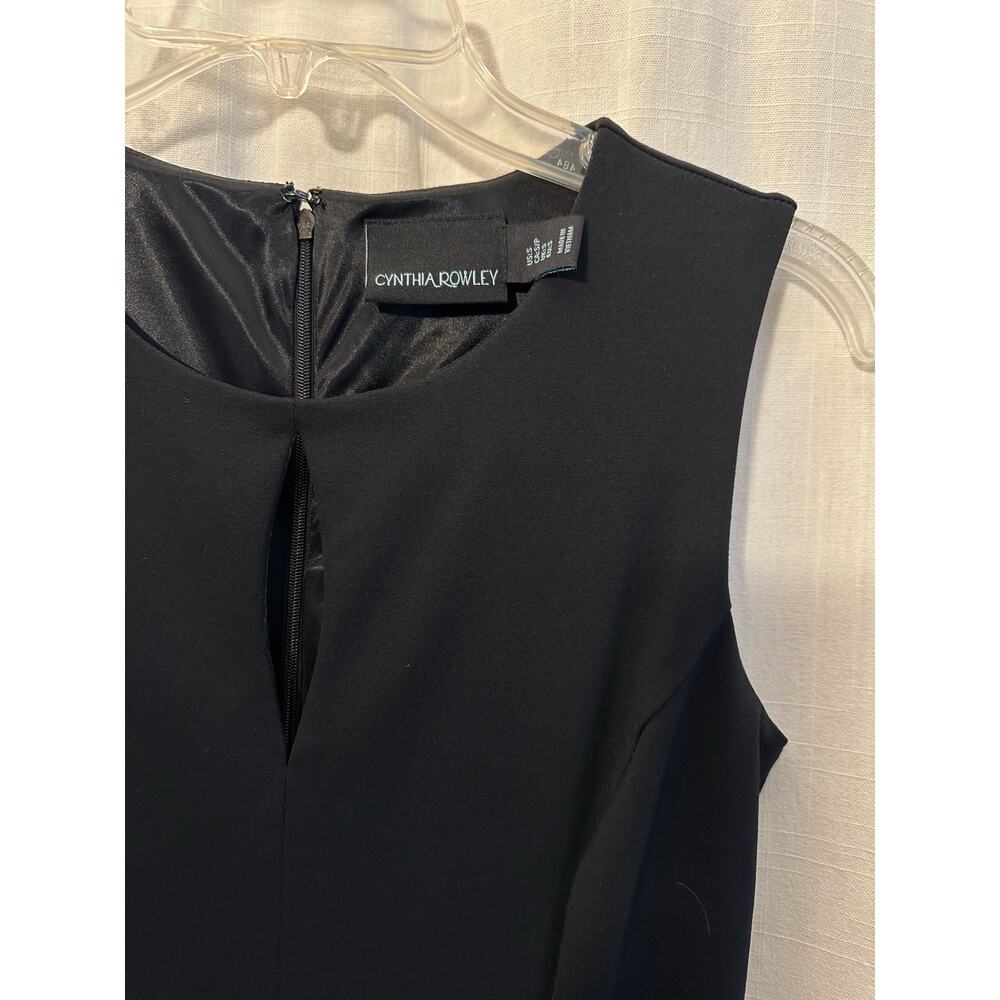 Cynthia Rowley Black Dress Pockets Black keyhole fit and flare size Small